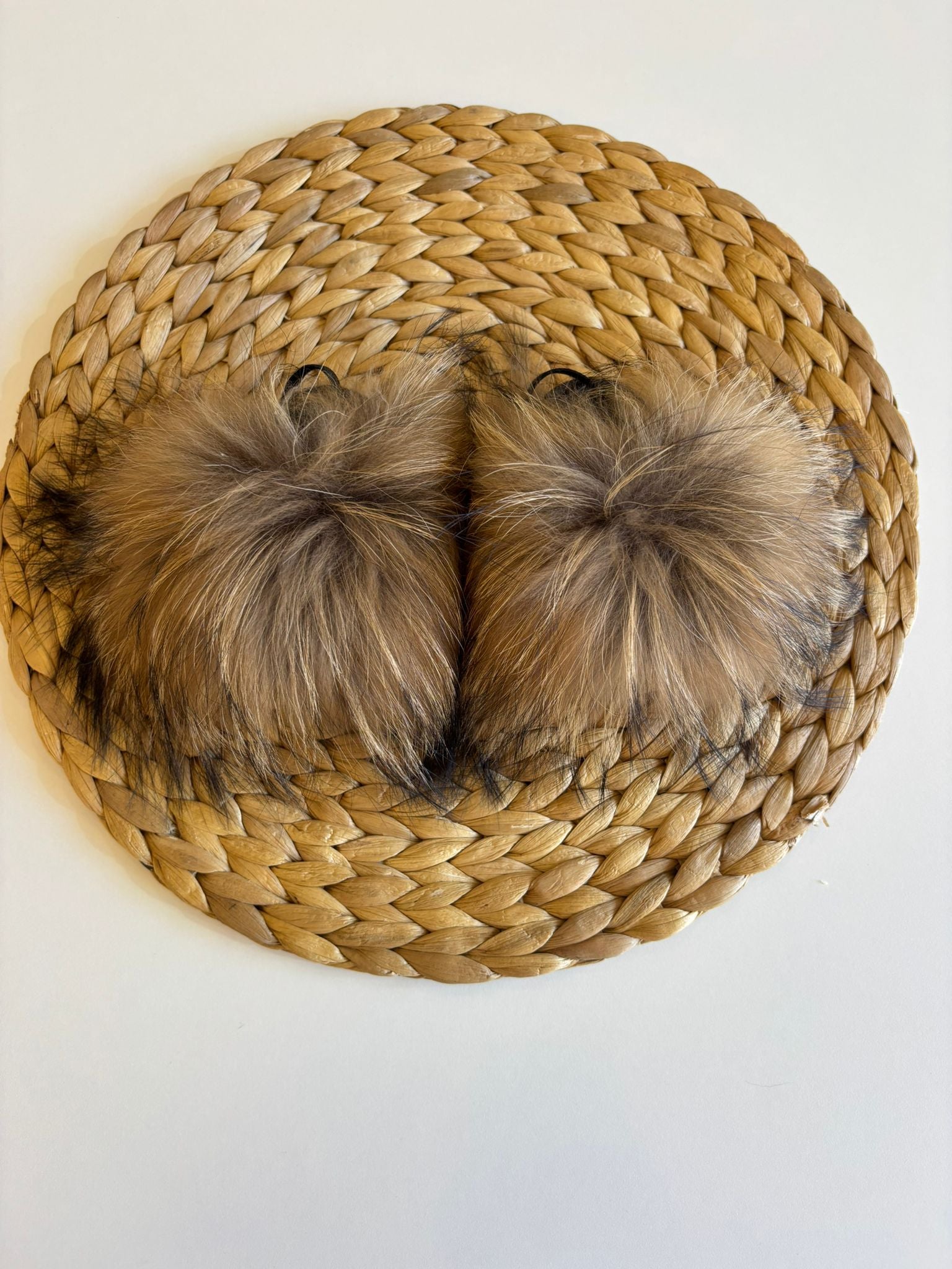 Ciabattina con pelliccia in volpe con pelo long nap