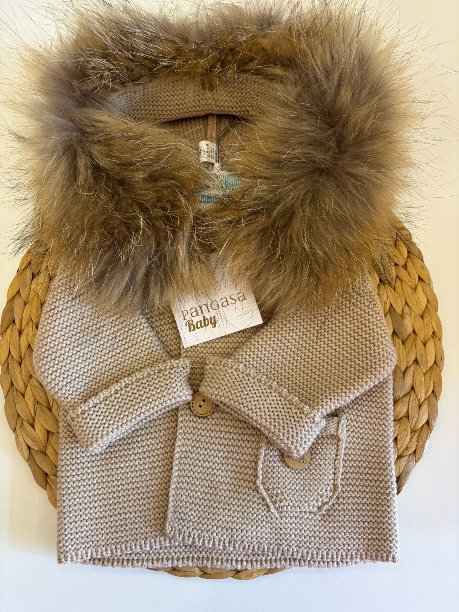 Cappottino con collo di pelliccia in volpe Pangasa