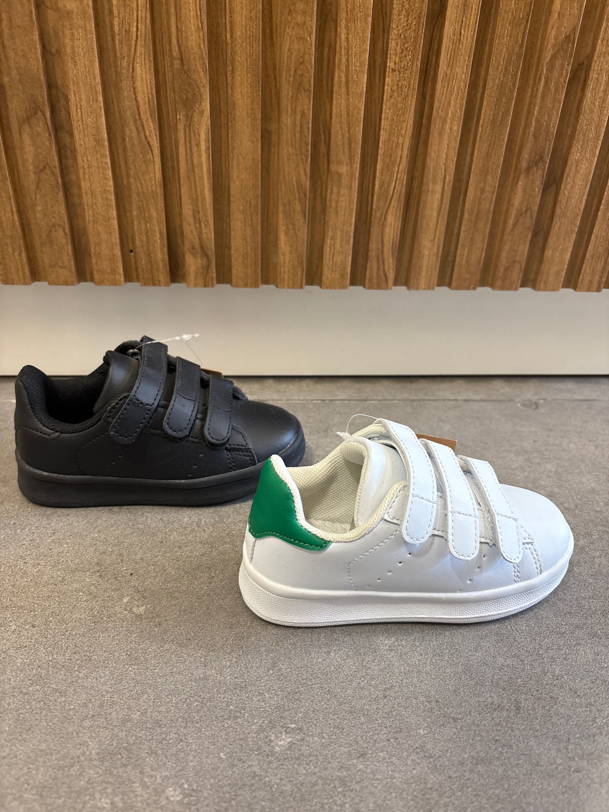 Snickers  Mod.Adida